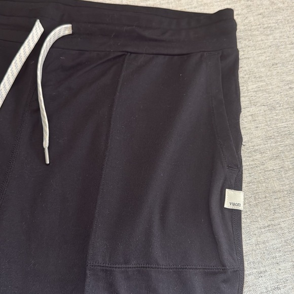 Vuori Black Halo Pants - Picture 2 of 5